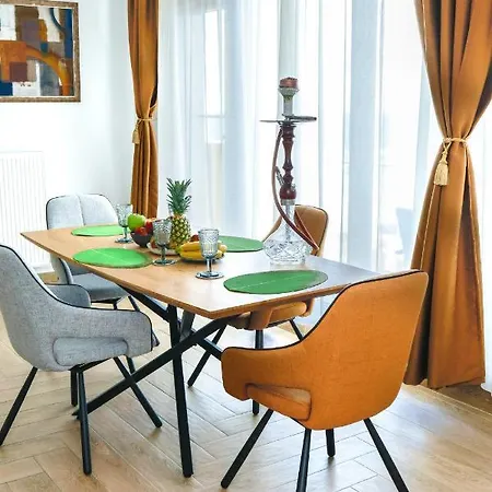 Apartment Infinity *